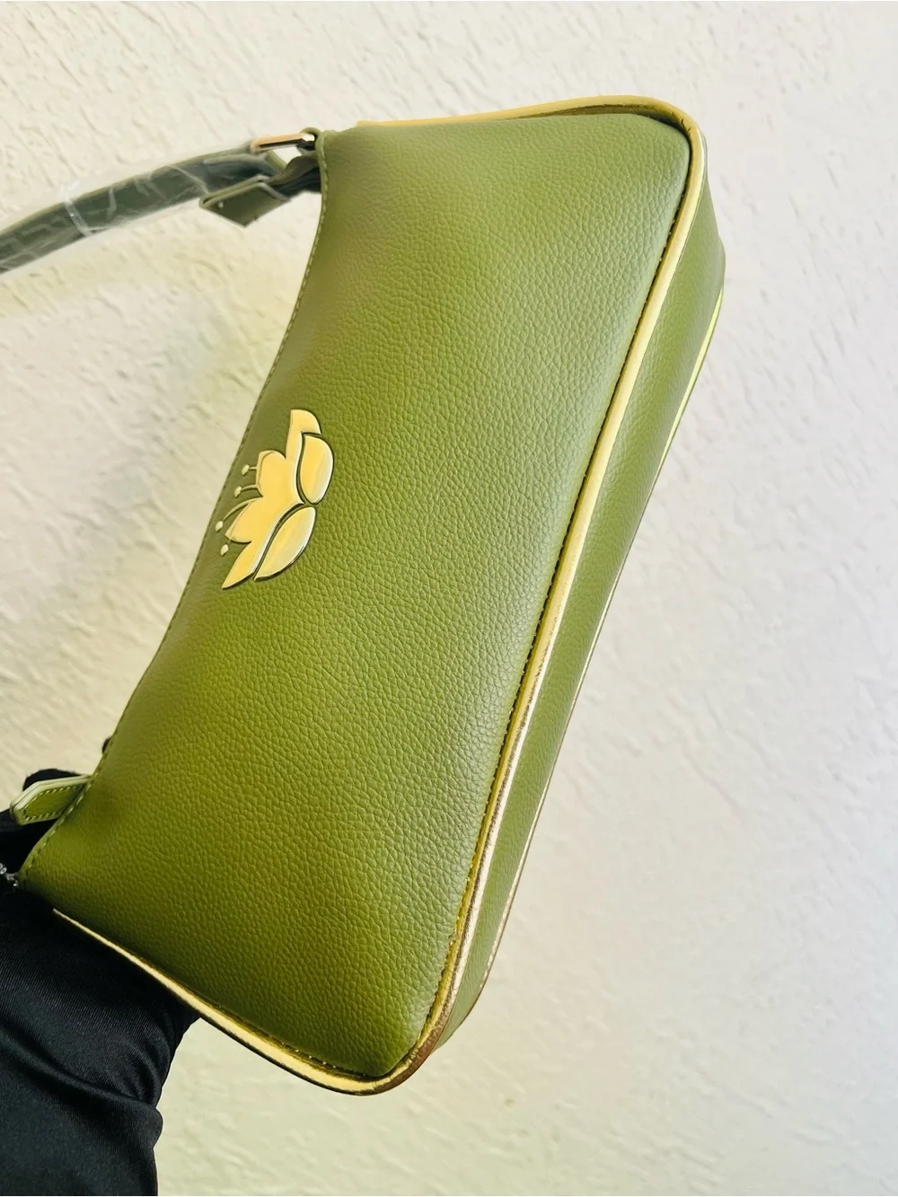 Dani By Danielle Nicole X Disney Baguette Shoulder Bag NWT - Picture 4 of 7